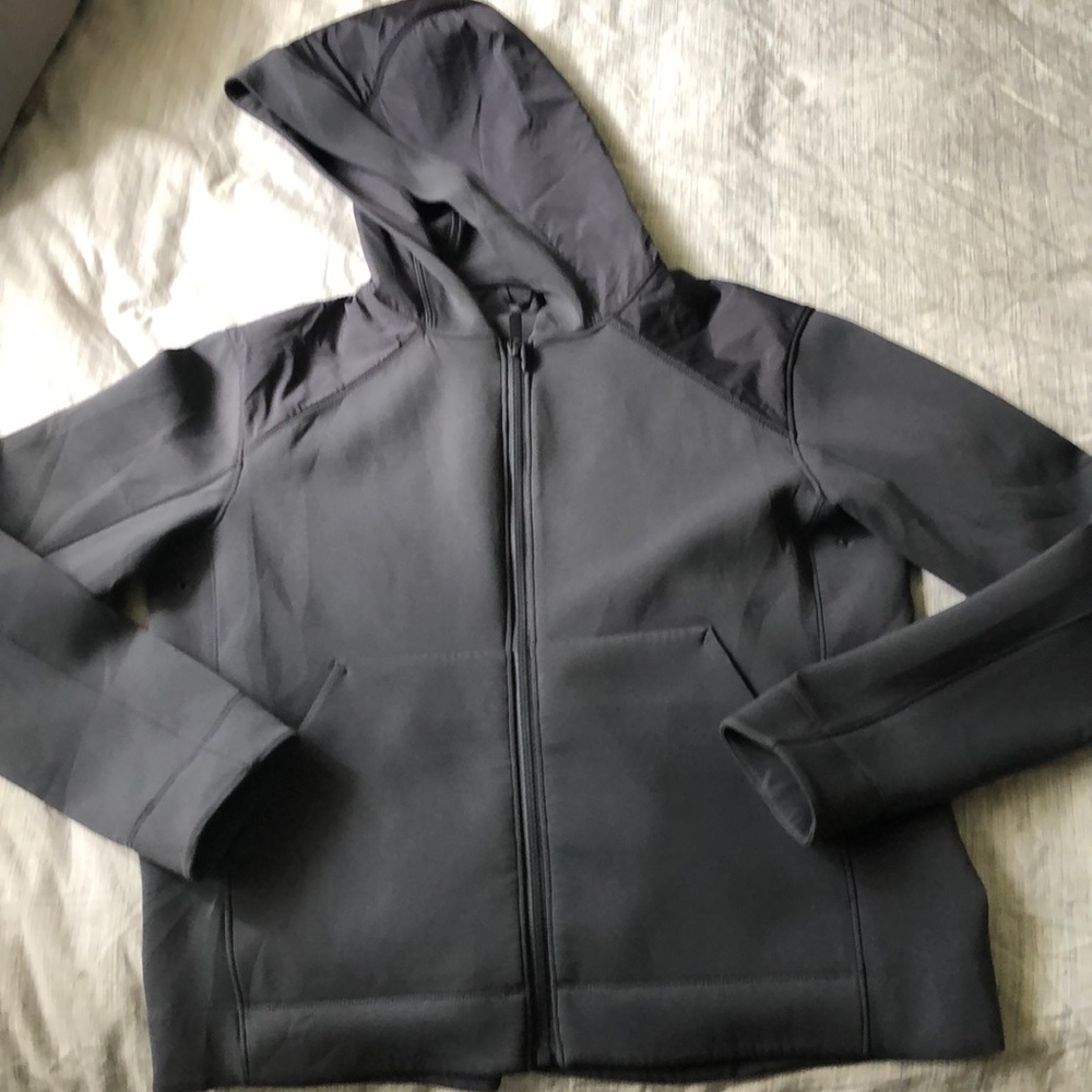 Lululemon Jacket - Picture 3 of 9